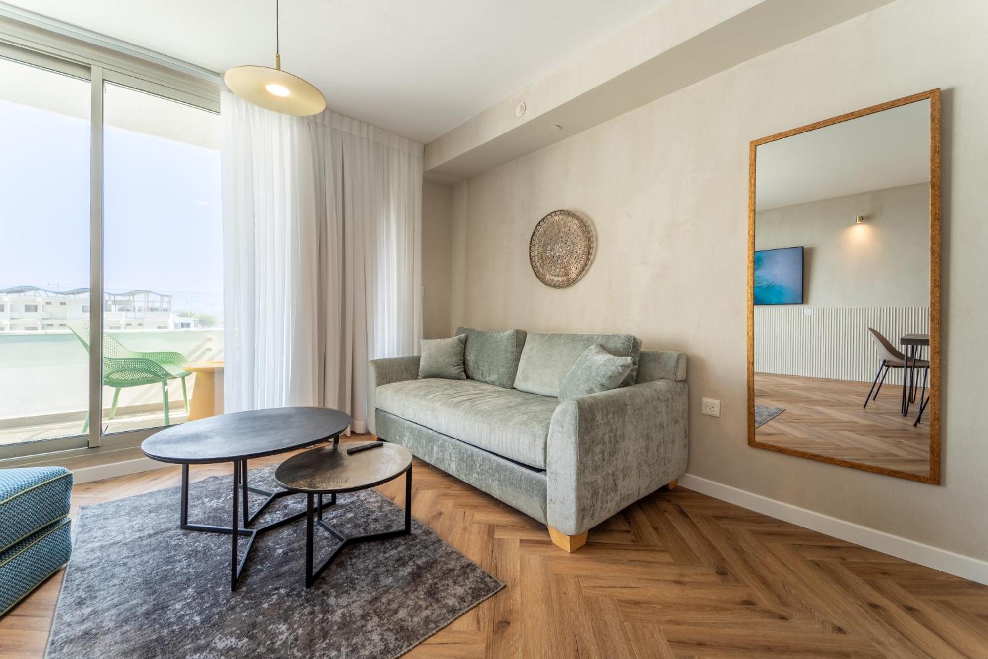 Luxury - By Harim Eilat